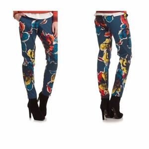 Trina Turk Aubree Midnight Floral Slim Ankle Pant 8 Crop